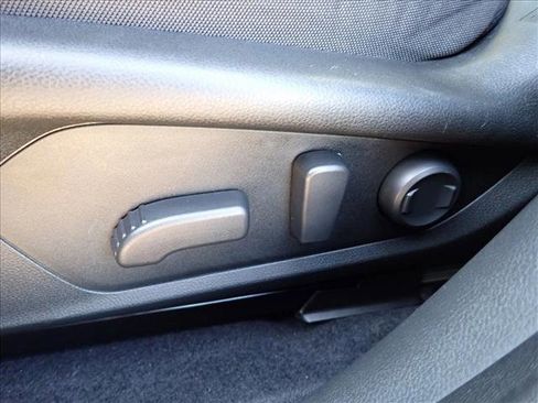 Certified 2024 Subaru Crosstrek 2.0i Premium image 13