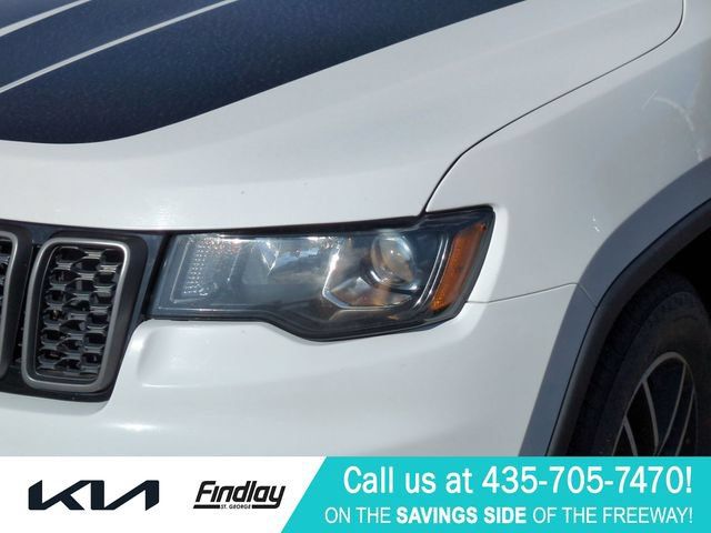 Used 2020 Jeep Grand Cherokee Trailhawk AWD/4WD image 10