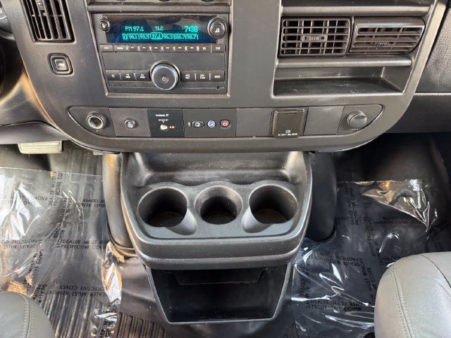 Used 2018 GMC Savana 3500 Extended w/ Power Convenience Package RWD image 21