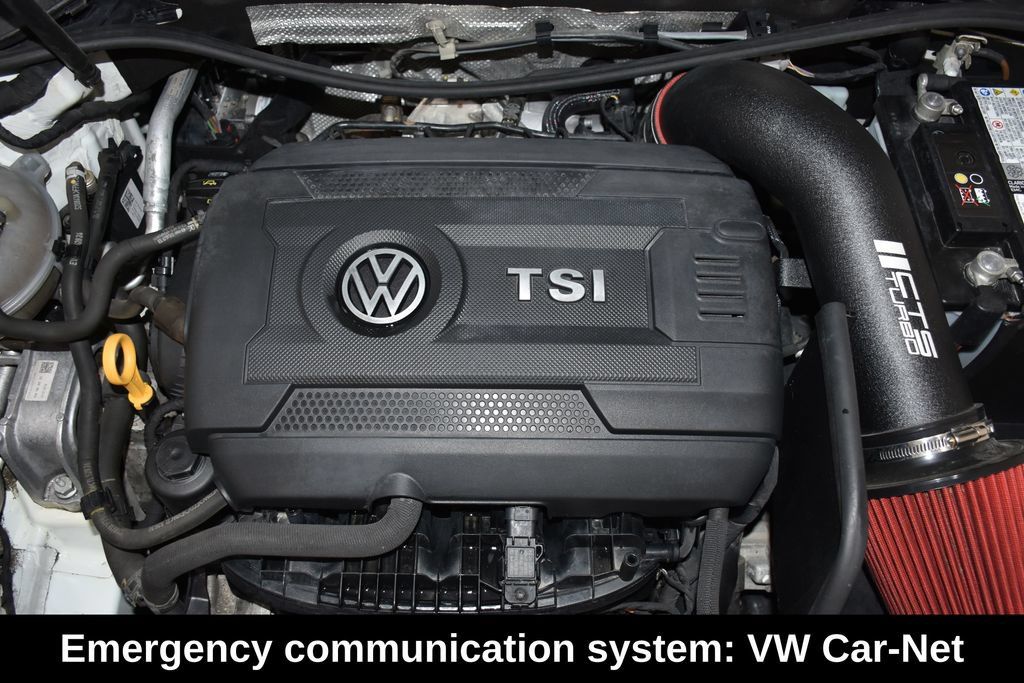 Used 2015 Volkswagen GTI SE FWD image 10
