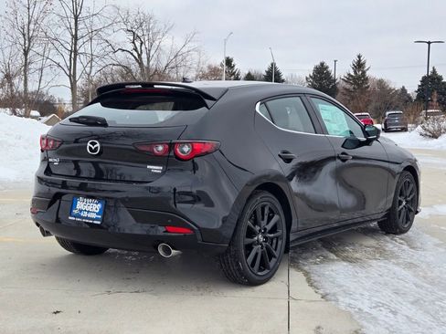 New 2026 MAZDA MAZDA3 Hatchback w/Premium Plus Pkg image 11
