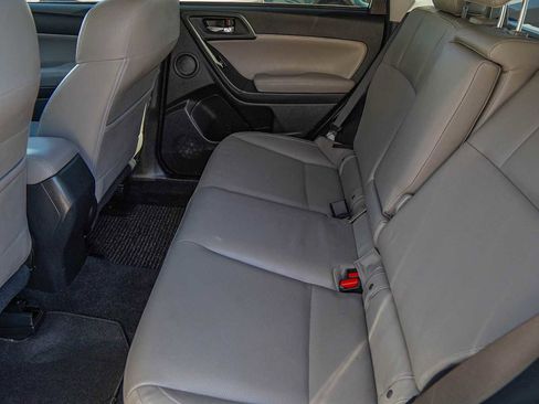 Used 2017 Subaru Forester 2.5i Limited image 29