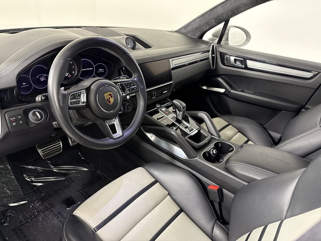 Certified 2023 Porsche Cayenne Turbo AWD/4WD image 4