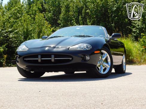 Used 1998 Jaguar XK8 image 7