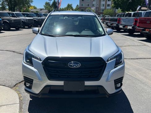 Used 2024 Subaru Forester Limited w/ Pop Package 2 AWD/4WD image 4