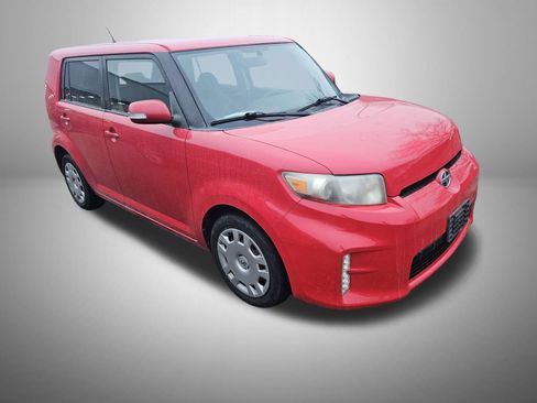 Used 2013 Scion xB 10 Series image 3