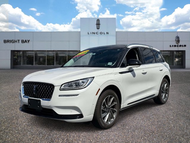 Used 2021 Lincoln Corsair Grand Touring w/ Equipment Group 301A AWD/4WD image 2