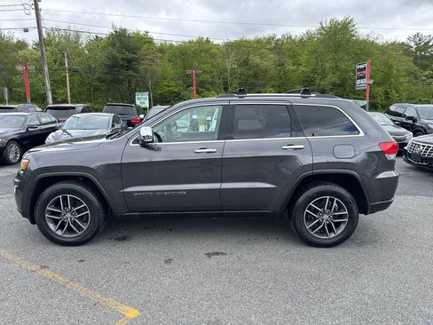 Used 2017 Jeep Grand Cherokee Limited image 9
