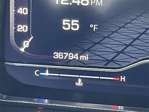 Used 2024 GMC Yukon XL AT4 w/ AT4 Premium Package image 25