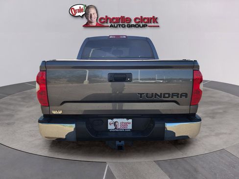 Used 2017 Toyota Tundra SR5 w/ SR5 Upgrade Package RWD image 5