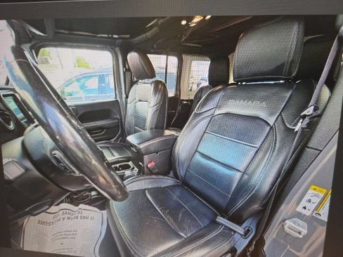 Used 2019 Jeep Wrangler Unlimited Sahara AWD/4WD image 5