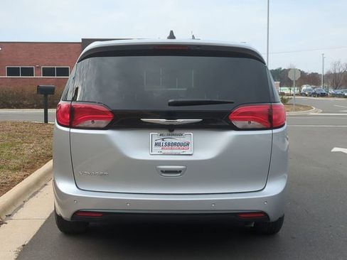 New 2026 Chrysler Voyager LX image 12