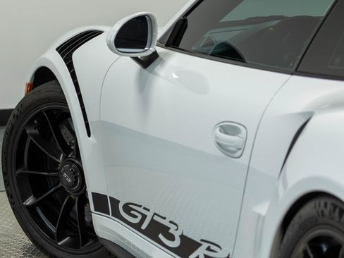 Used 2016 Porsche 911 GT3 RS RWD image 52