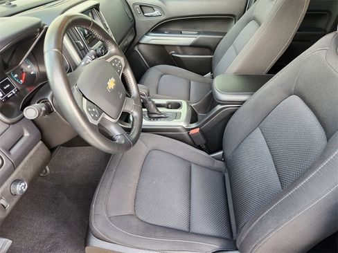 Used 2022 Chevrolet Colorado LT w/ LT Convenience Package image 13