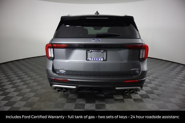 Certified 2025 Ford Explorer Platinum w/ Ultimate Package AWD/4WD image 6