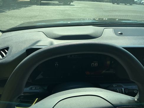 Used 2025 Kia K4 FWD image 30