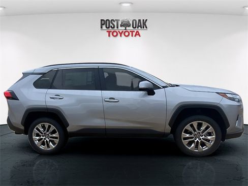 New 2025 Toyota RAV4 XLE Premium image 8