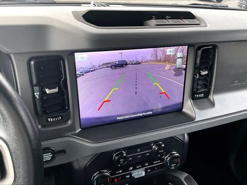 Used 2024 Ford Bronco Big Bend image 18