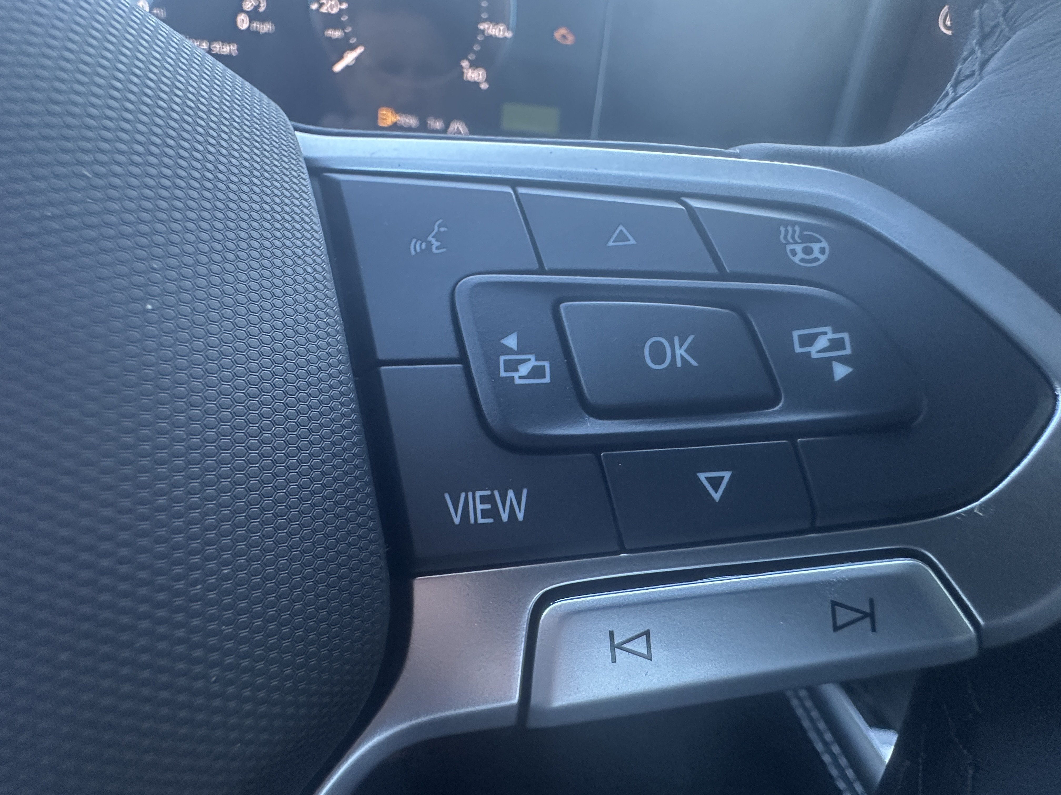 New 2027 Volkswagen Atlas SEL R-Line AWD/4WD image 12