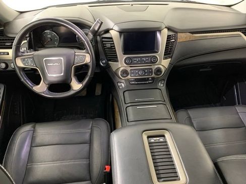 Used 2018 GMC Yukon XL Denali w/ Open Road Package AWD/4WD image 2
