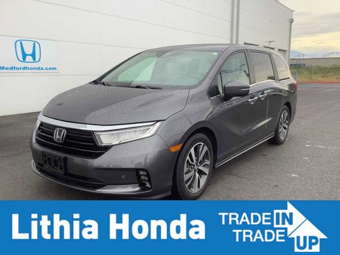 Used 2023 Honda Odyssey Touring image 1