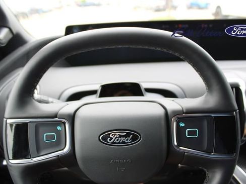 New 2026 Ford Expedition Max Platinum AWD/4WD image 18