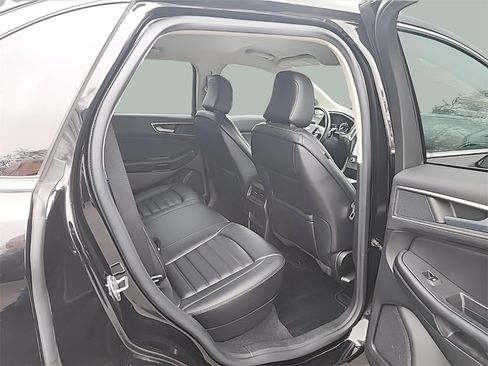 Used 2023 Ford Edge SEL image 12