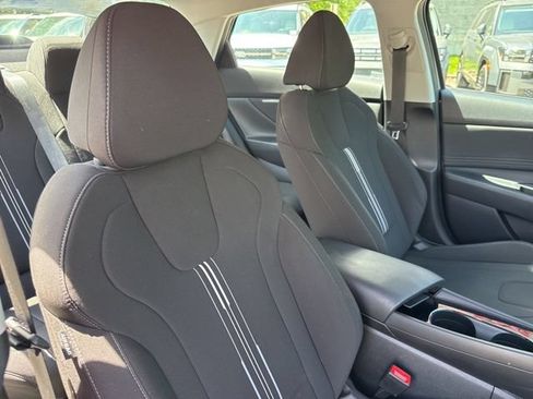 Certified 2023 Hyundai Elantra SEL w/ Convenience Package FWD image 25