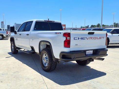 Used 2023 Chevrolet Silverado 2500 W/T w/ WT Convenience Package AWD/4WD image 2