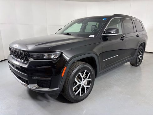 Used 2024 Jeep Grand Cherokee L Limited w/ Luxury Tech Group II image 5