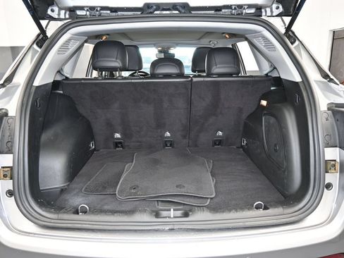 Used 2022 Jeep Compass Limited w/ Sun and Sound Group AWD/4WD image 37
