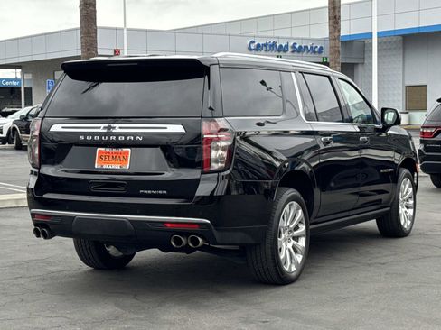 Used 2024 Chevrolet Suburban Premier image 5