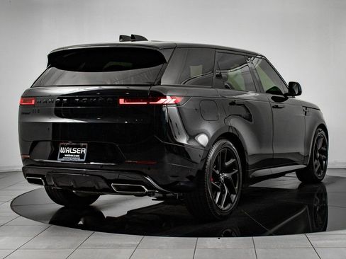 Used 2025 Land Rover Range Rover Sport Dynamic SE image 7