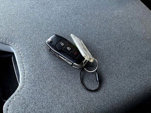 Used 2024 Ford F250 XLT image 11