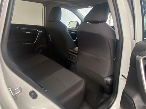 Used 2019 Toyota RAV4 XLE w/ Convenience Package AWD/4WD image 11