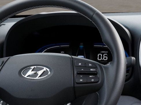 New 2026 Hyundai Venue SEL FWD image 14