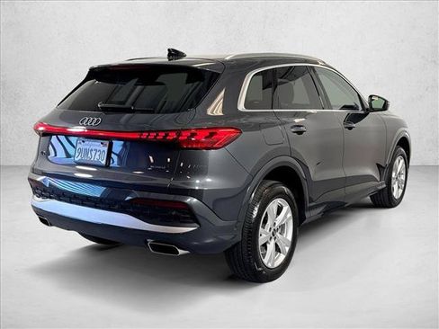 Used 2025 Audi Q5 Premium AWD/4WD image 5