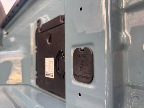 Certified 2023 Ford Maverick XLT image 18