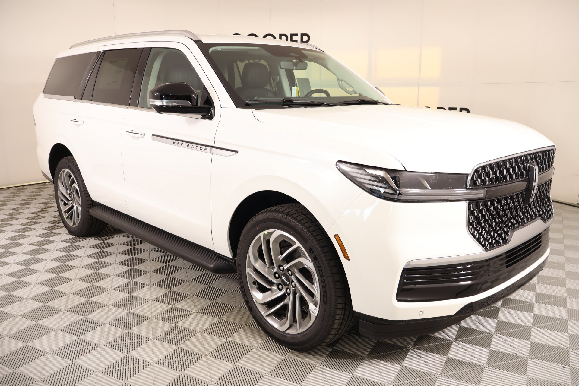 New 2026 Lincoln Navigator Premiere AWD/4WD 360° Tour