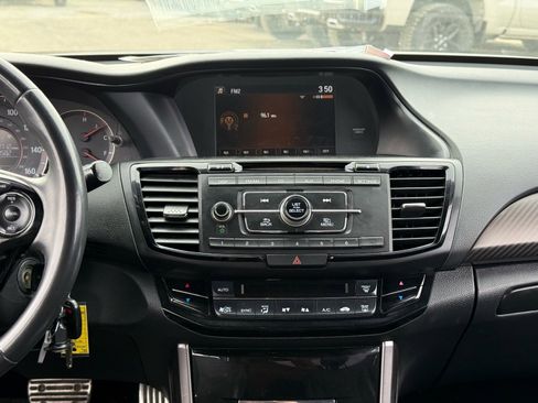 Used 2016 Honda Accord Sport image 17