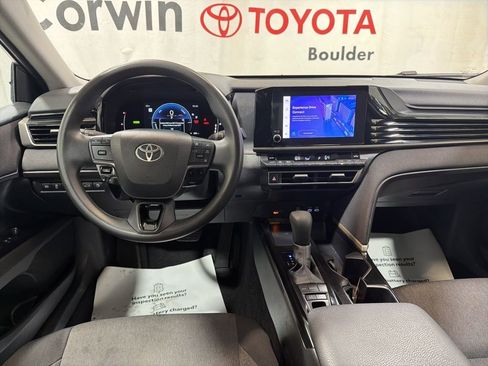Used 2025 Toyota Camry LE FWD image 22