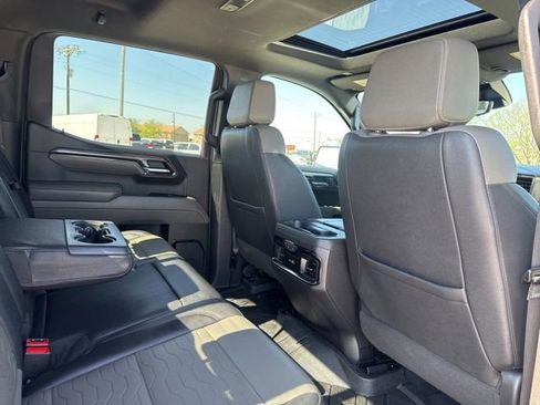 Used 2023 Chevrolet Silverado 1500 ZR2 w/ Technology Package AWD/4WD image 23