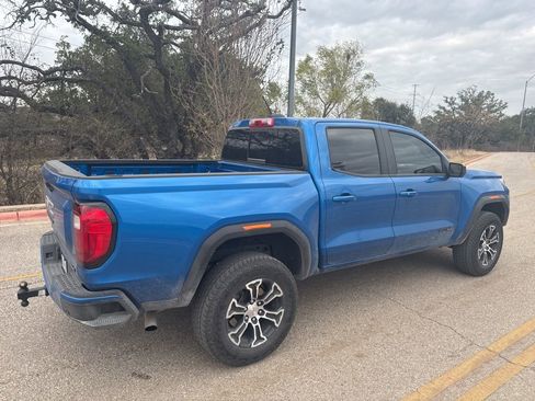 Used 2023 GMC Canyon AT4 w/ AT4 Premium Package image 4