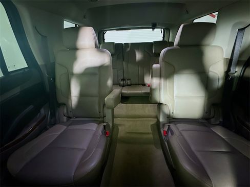 Used 2018 Chevrolet Tahoe Premier image 13