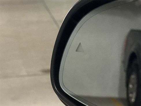 Used 2024 BMW X3 xDrive30i w/ Convenience Package image 17