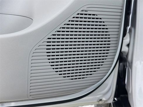 Used 2024 Hyundai Kona SEL w/ Convenience Package image 15