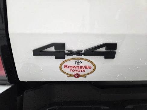 New 2026 Toyota Tundra Limited AWD/4WD image 31