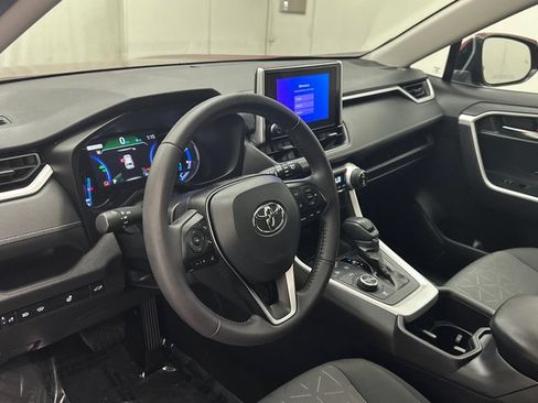 Certified 2024 Toyota RAV4 XLE w/ Convenience Package AWD/4WD image 19