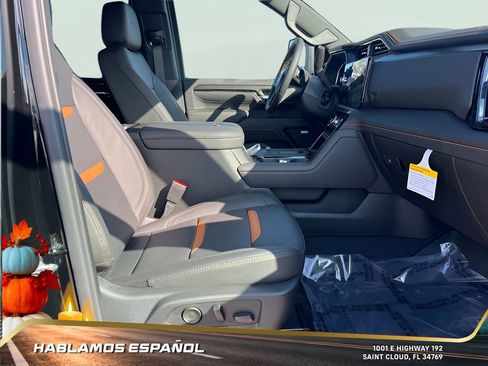 New 2026 GMC Sierra 2500 AT4 w/ AT4 Premium Plus Package image 17