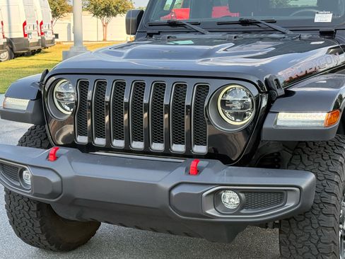 Used 2022 Jeep Wrangler Rubicon w/ LED Lighting Group AWD/4WD image 9